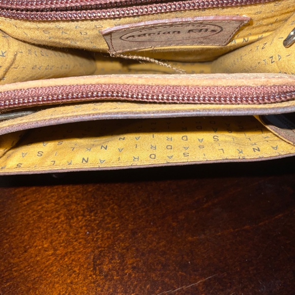 Purse - Picture 3 of 6